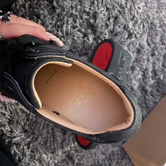 Womens Christian Louboutin sneakers - Picture 6 of 10